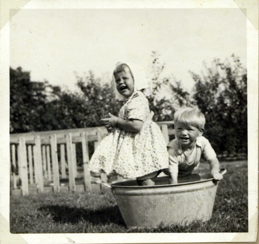 In the garden summer 1952. It's safe without water in the tub